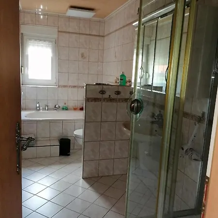 Hella ヒンメルプフォルト